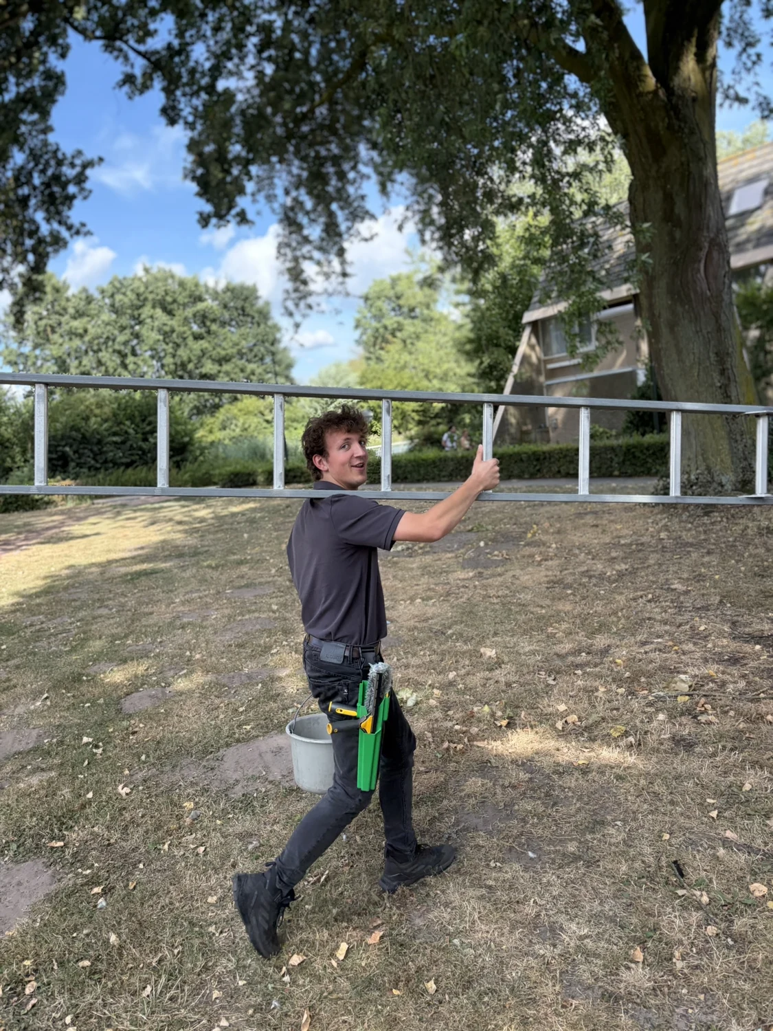 Teun Bevers met zijn materiaal